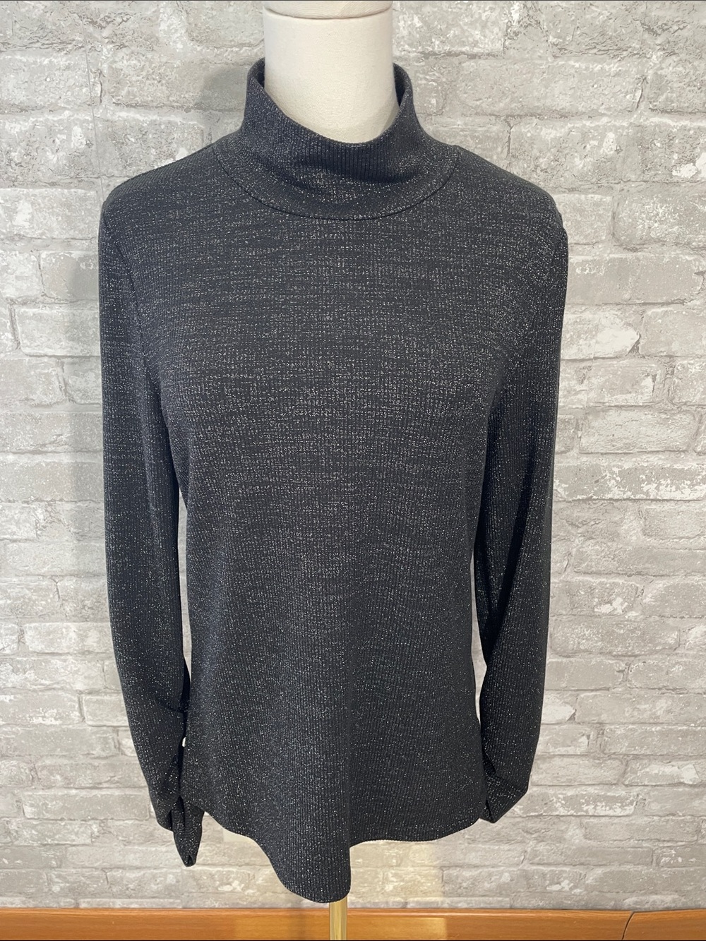 Evereve Black with Metallic Silver Turtleneck Sweater
